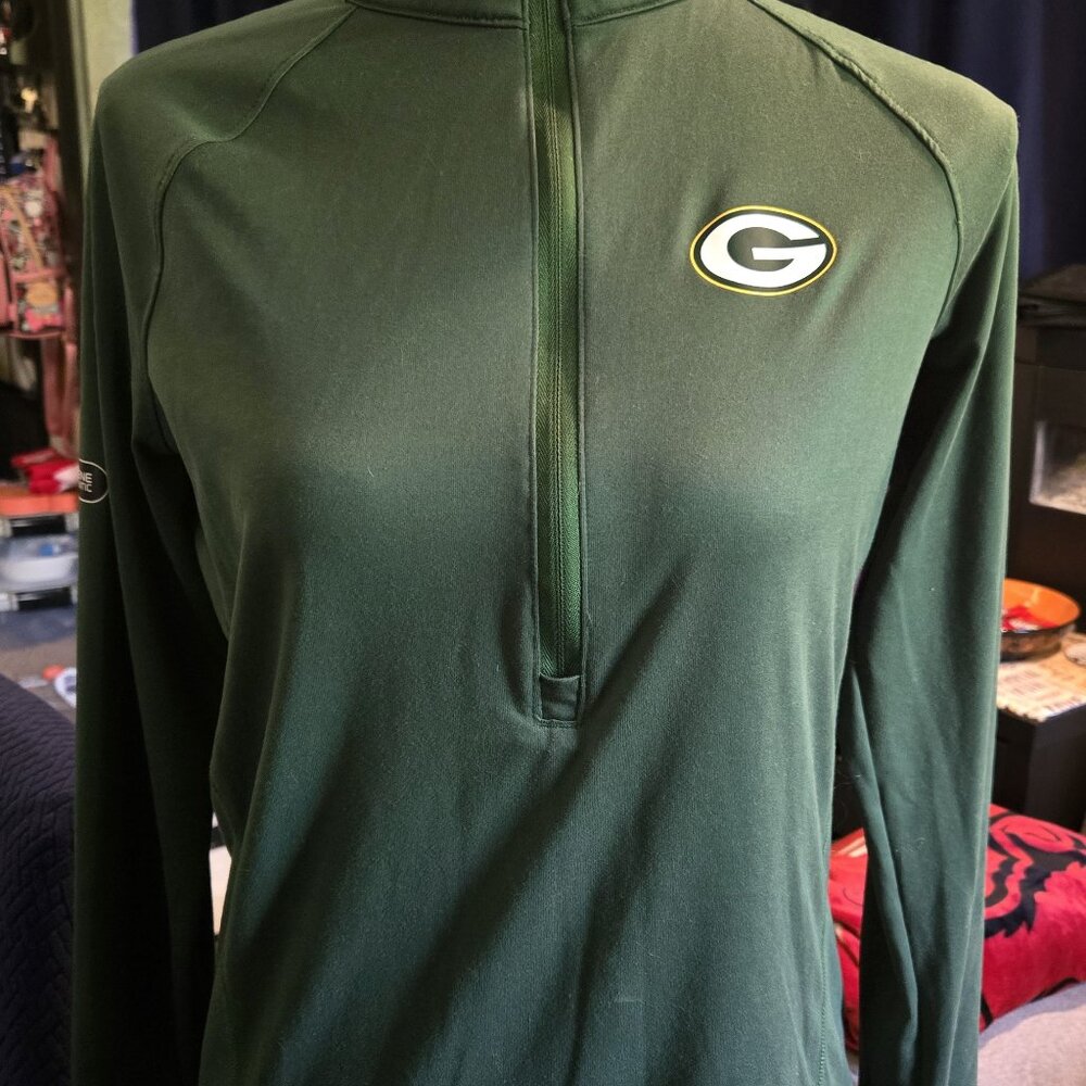 NFL Size Medium Women Combine Underarmour 1/4 zip pullover